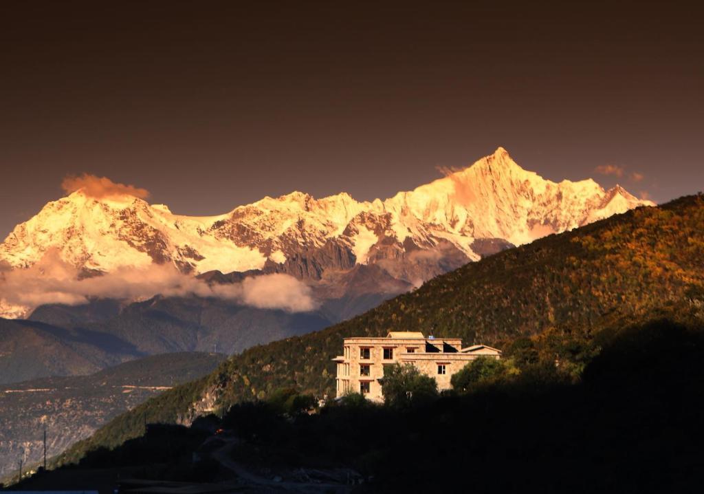 Songtsam Meili Lodge Deqen Bagian luar foto